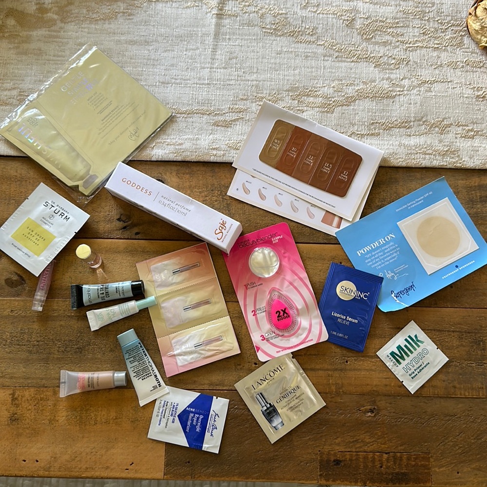 Samples. NWT. Full price if purchased separately FREE w/ purchase from closet.